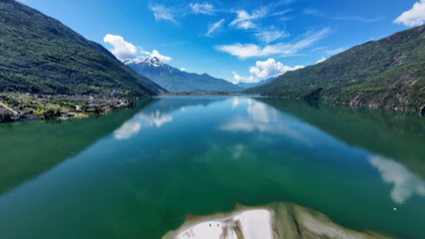 Portada de El lago de Mezzola
