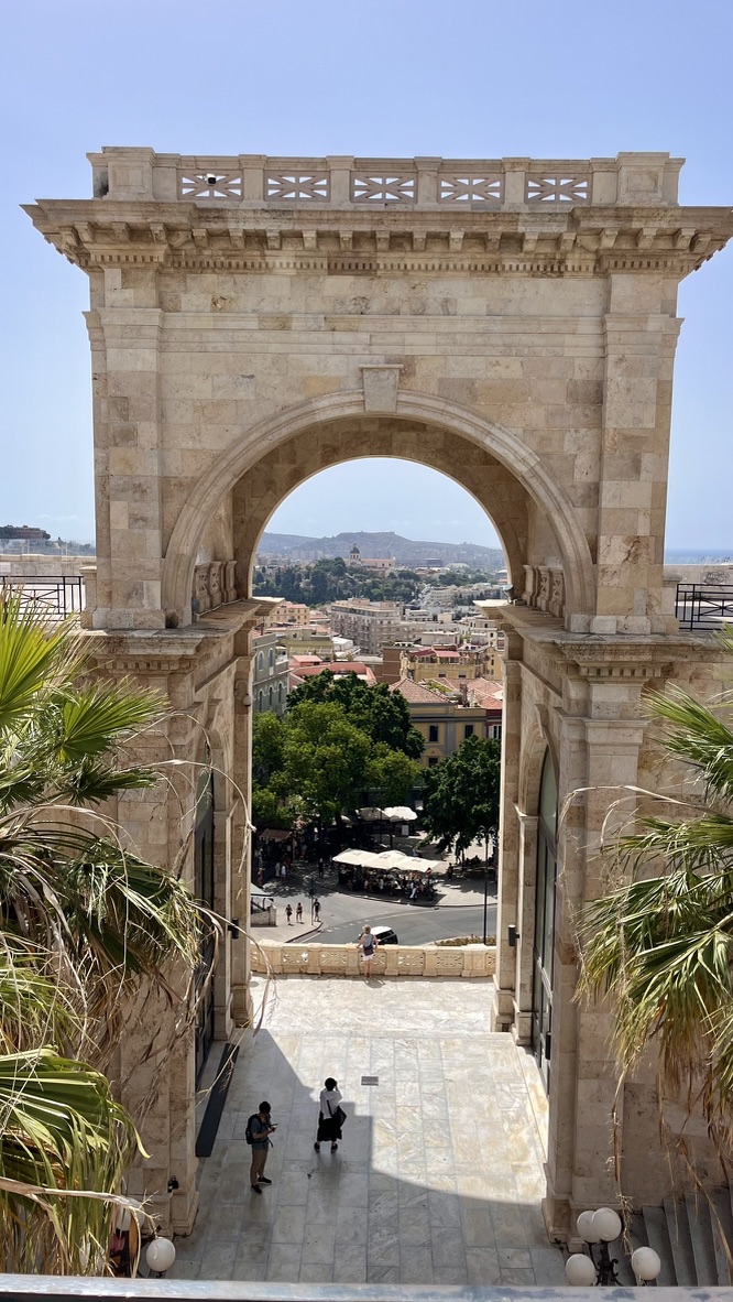 Portada de Al sur de Cerdeña, atravesando Sant Antioco